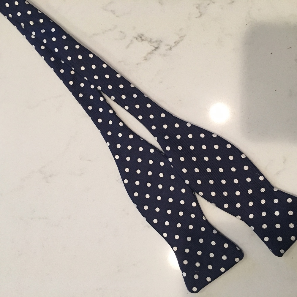 Kids Churchill Blue Dot Bow Tie by R Hanauer